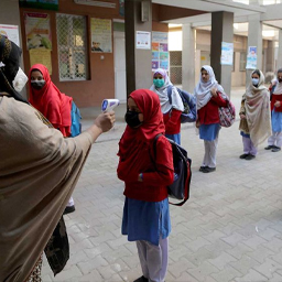 خیبرپختونخوا: 8 اضلاع میں آج سے تعلیمی سرگرمیاں بحال